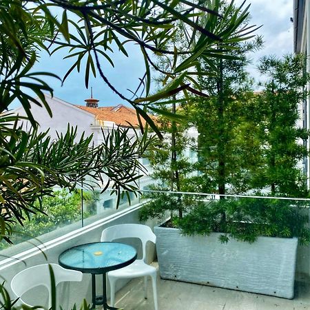 Victoria Garden Hotel Джорджтаун Экстерьер фото